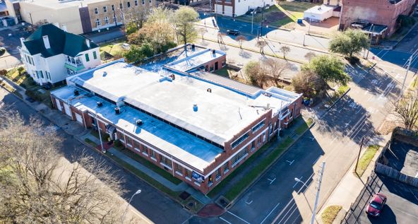 208 E Burleson St, Marshall, TX 75670
